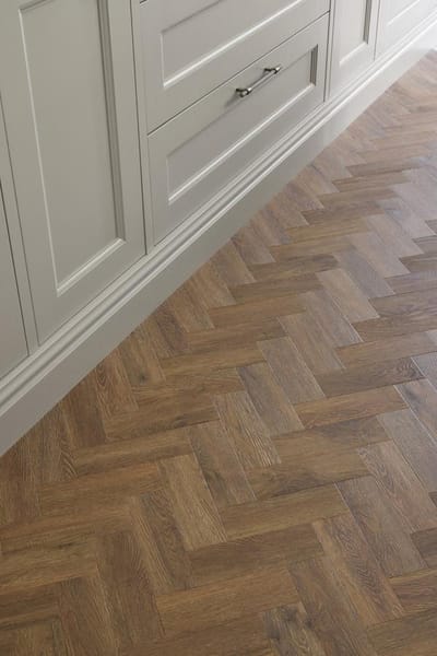 Cotswold Ash swatch