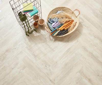 Pale Hickory swatch
