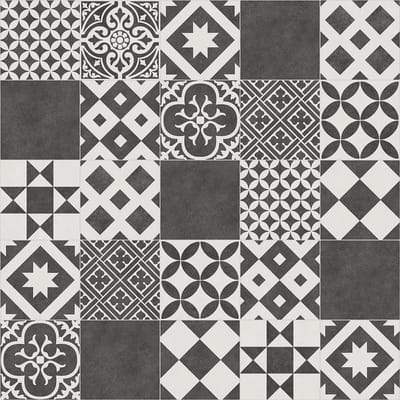 Amadora 090M swatch